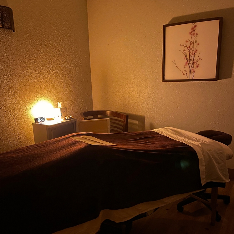 Morningside-interior-massage-room at Natural Body in Atlanta