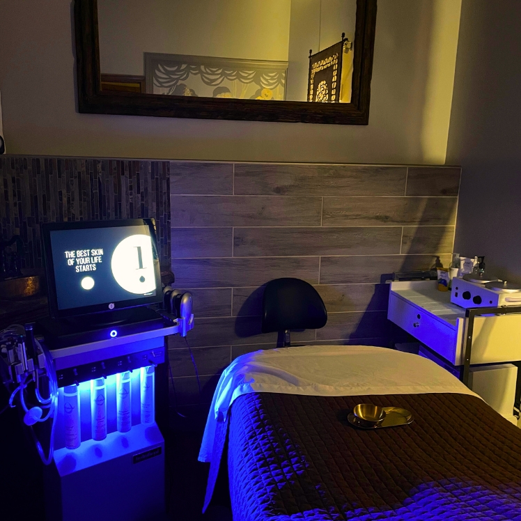 Morningside-interior-med-spa-room-esti-hydrafacial-equipment at Natural Body in Atlanta