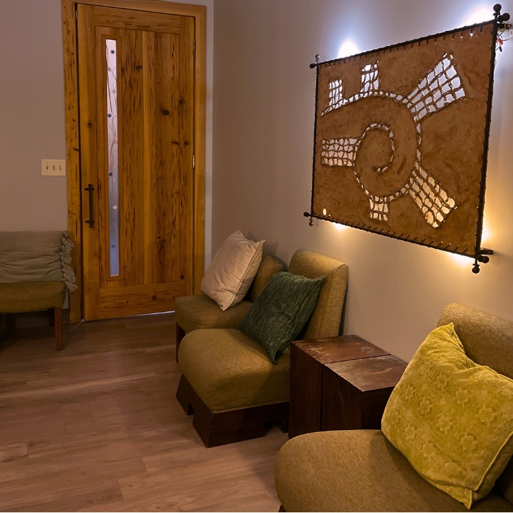 Snellville-interior-relaxation-room at Natural Body in Atlanta